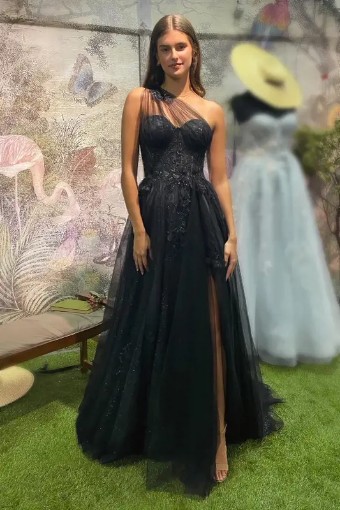 Andrea & Leo Couture A1053 #15 thumbnail